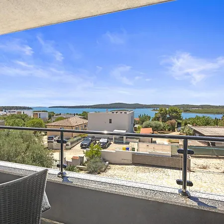 Villa Pura Vida With Sea View Pula
